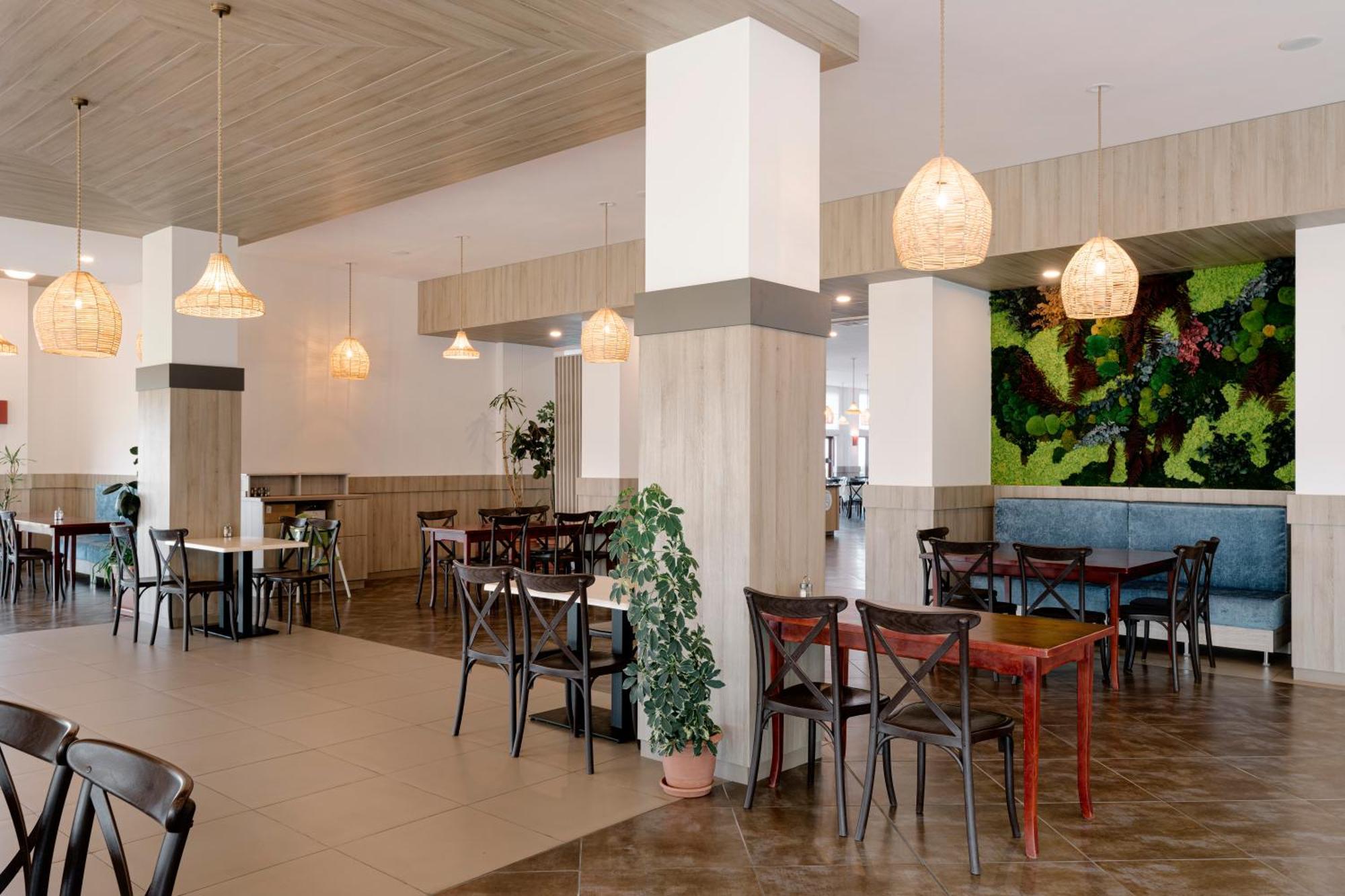 Hotel Alua Helios Bay 4*