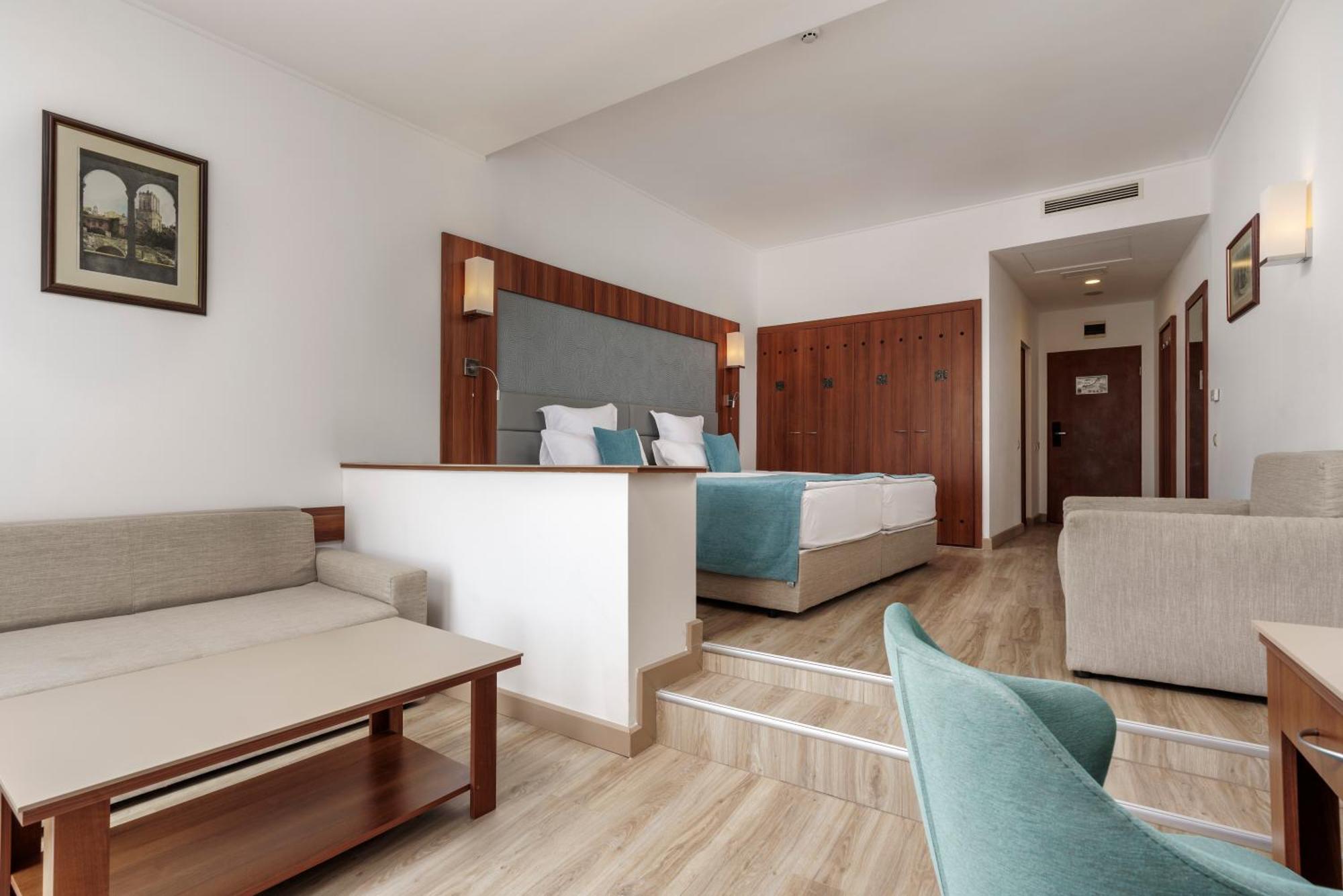 Alua Helios Bay Ξενοδοχείο 4*