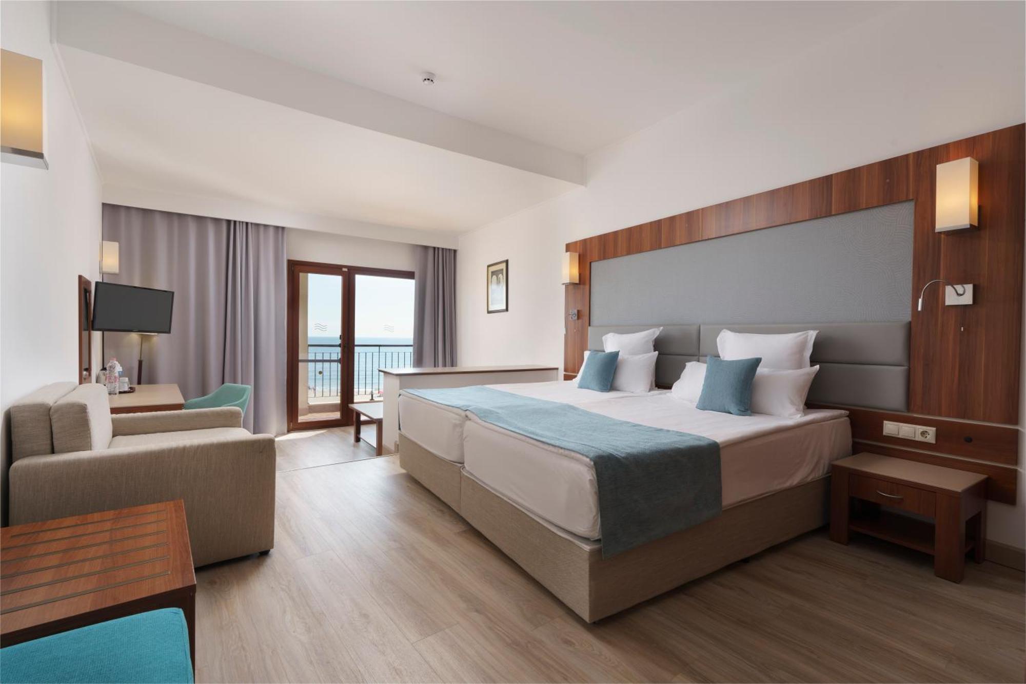 Alua Helios Bay Ξενοδοχείο 4*